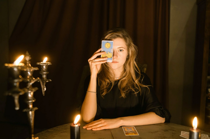 tarot reader